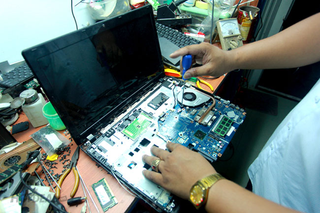 Dịch Vụ Sửa Laptop Quận 2 Uy Tín – Chuyên Nghiệp – Nhanh Chóng